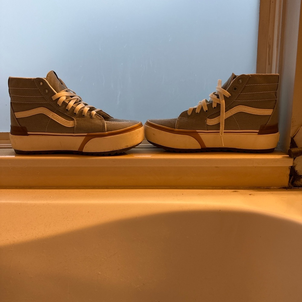 Vans Sk8-Hi MTE High Top Sneakers Size 10 Blue Canvas Suede